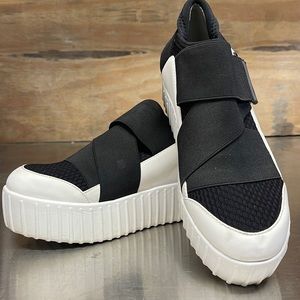 Black and White Women's Sneakers